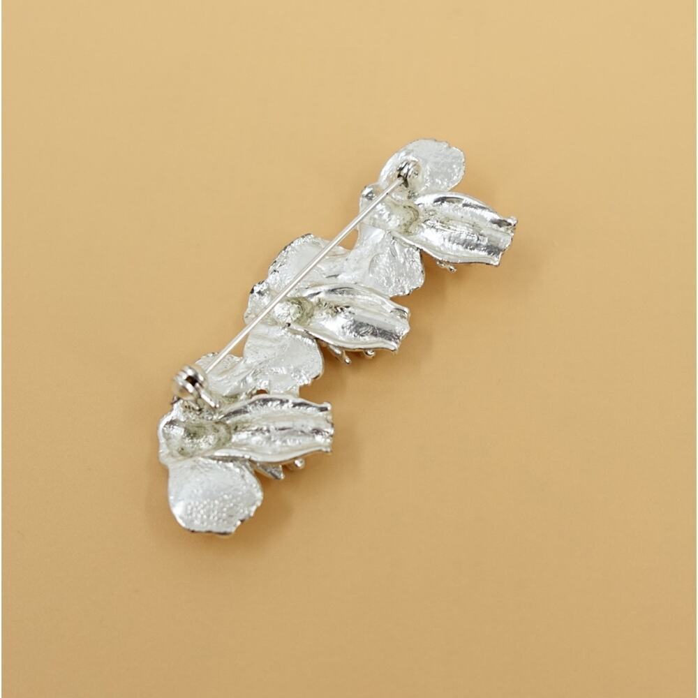 Elephant Brooch Silver-Tone Rhinestone Eye‎ Novelty Pin - Picture 8 of 12